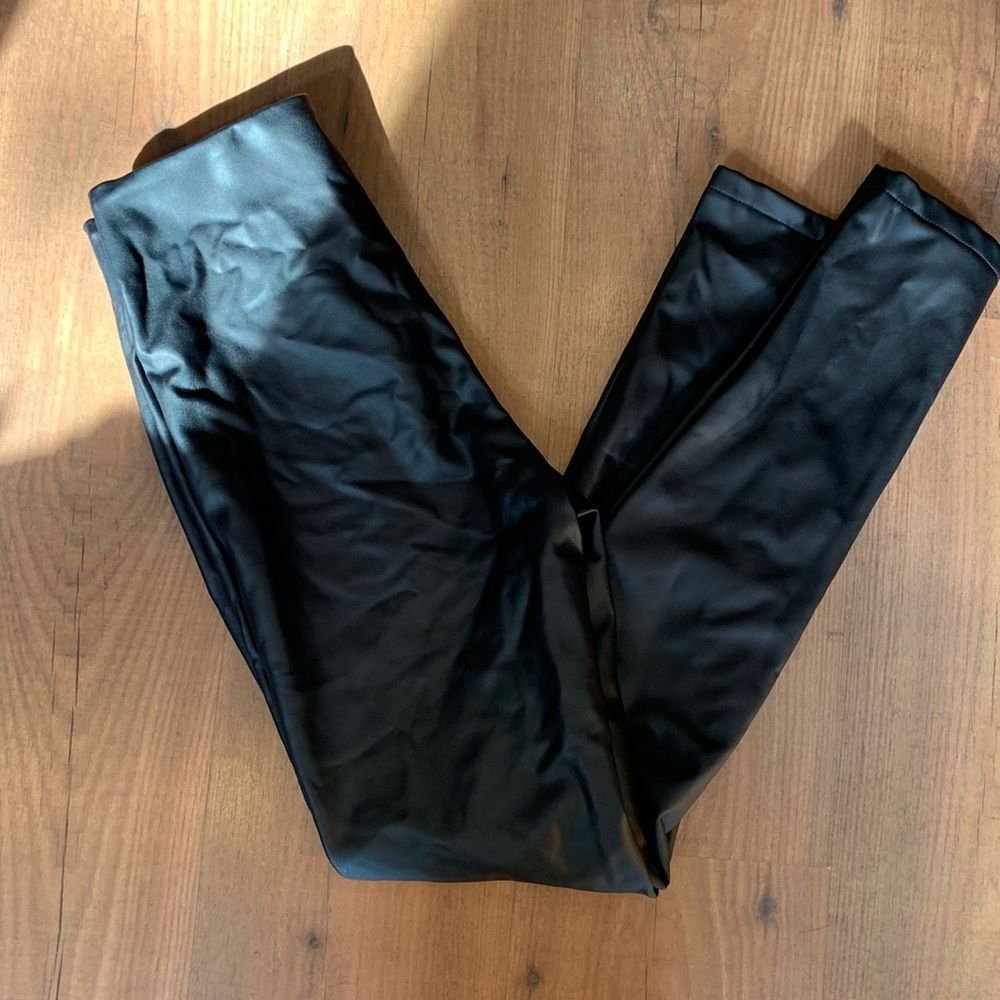 Women's A New Day Black Faux Vegan Leather Pleather Skinny Fitted Pants Leggings